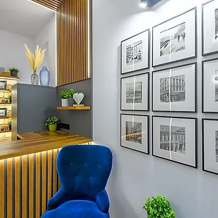 Lägenhetshotell Holidays Vibes 4*